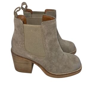 New Diba True Ser Etta Gray‎ Boots 8
